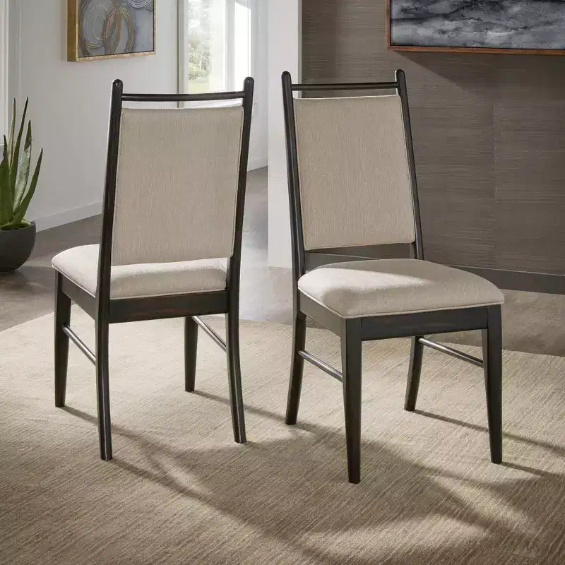 Silla de comedor con estructura de madera y tapizado de tela beige (2 piezas)